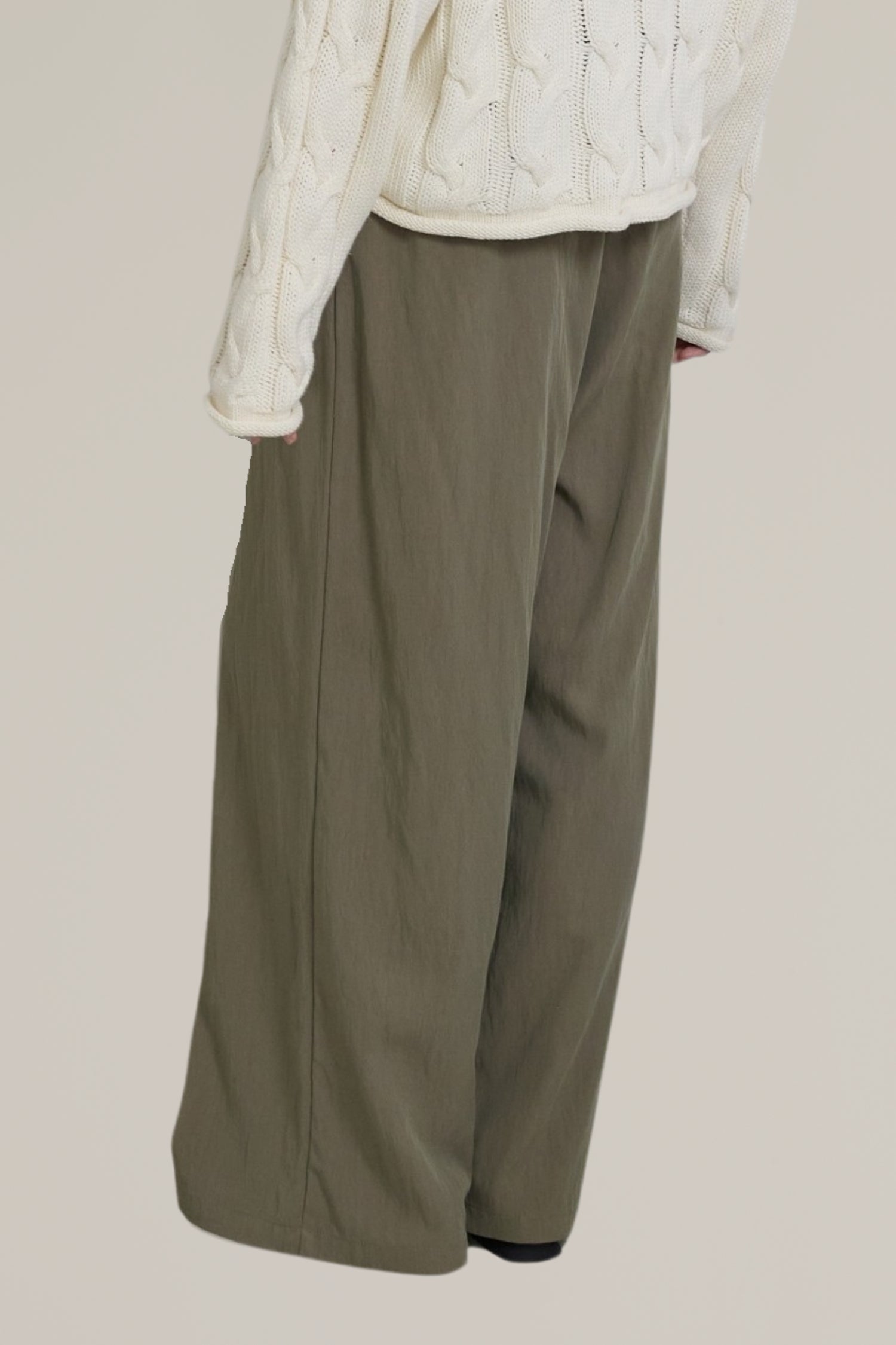 pull-on pleated wide leg pants