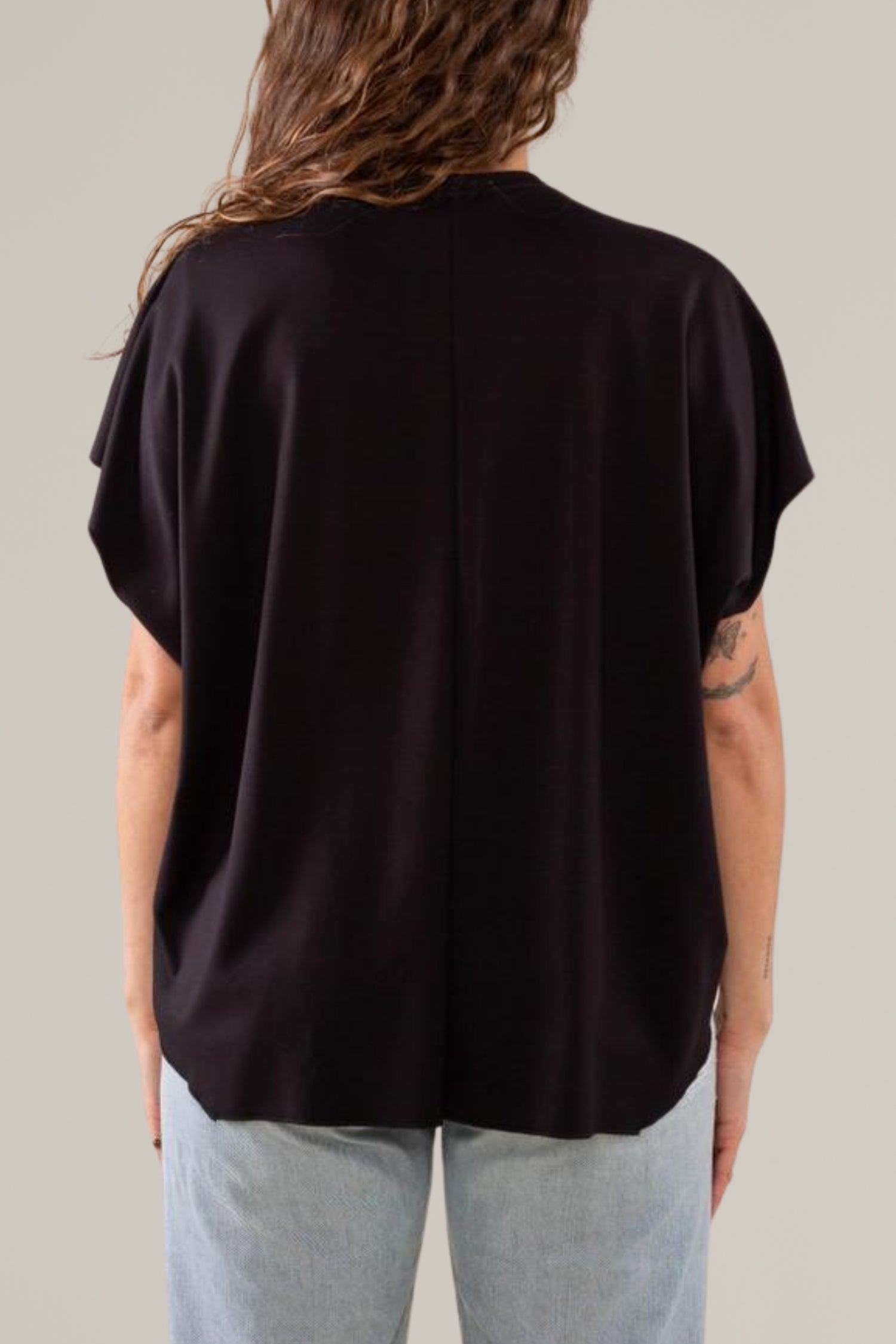 the modern tee