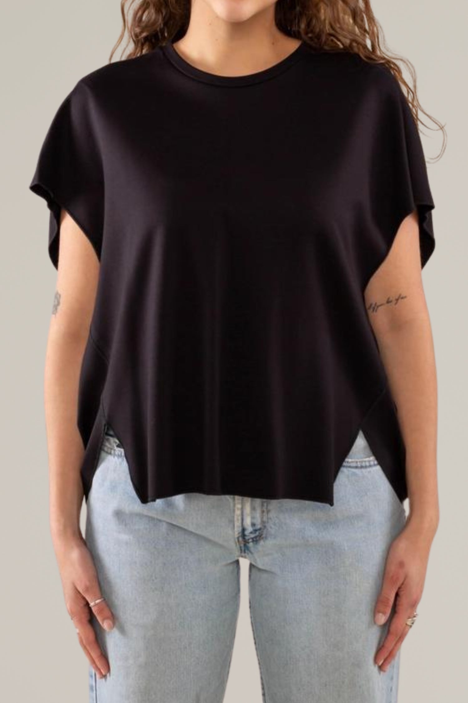 the modern tee