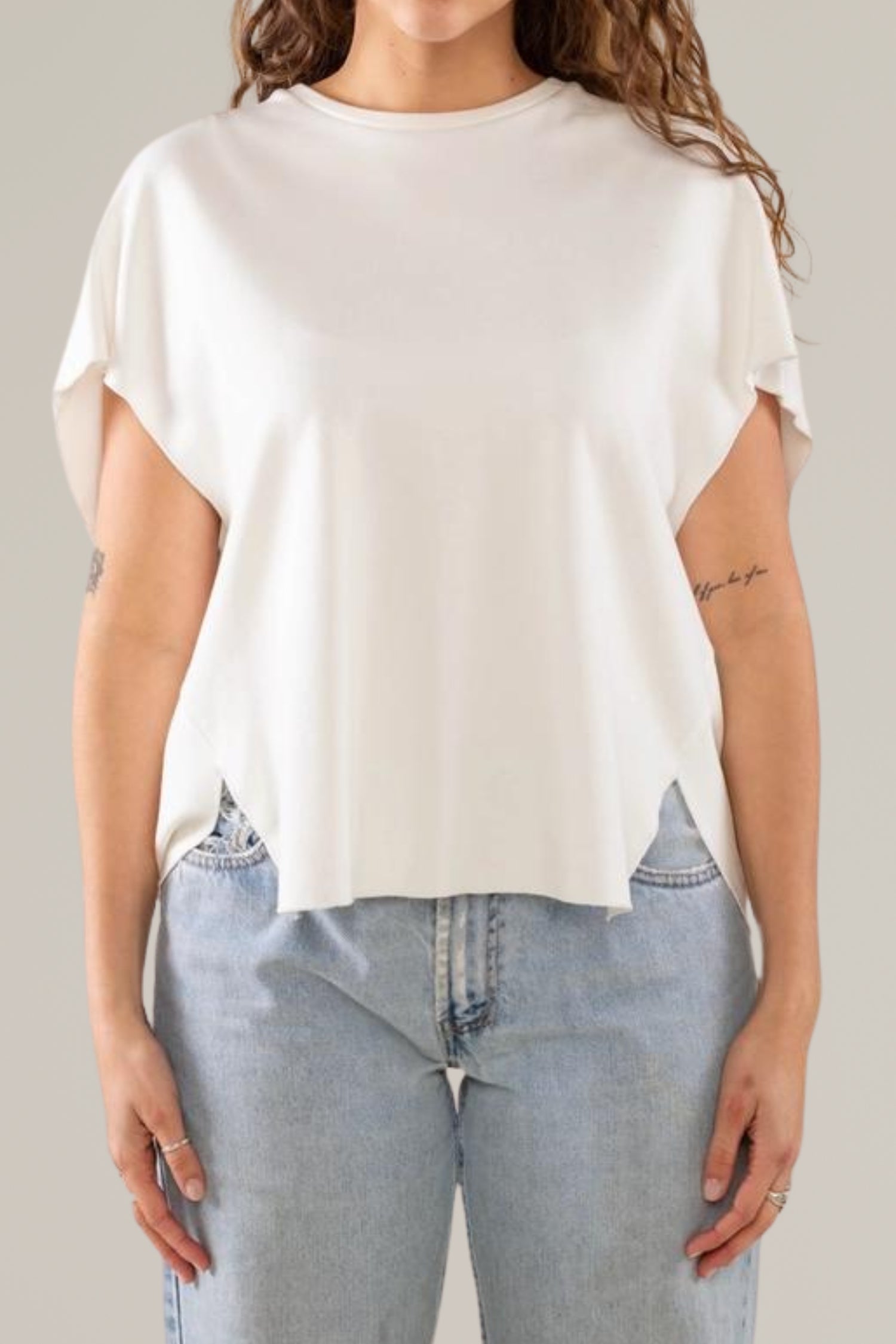 the modern tee