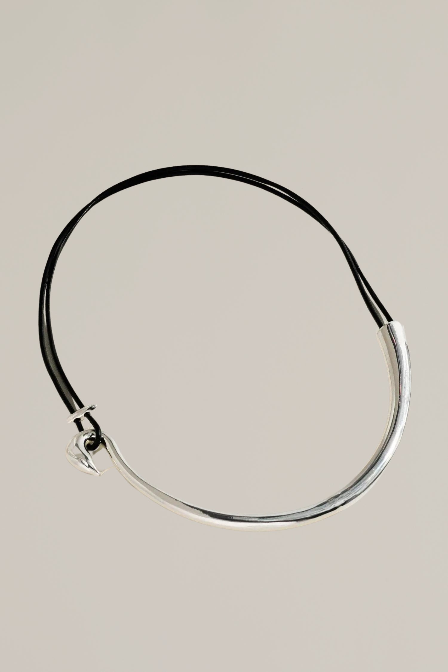 white platinum plated choker