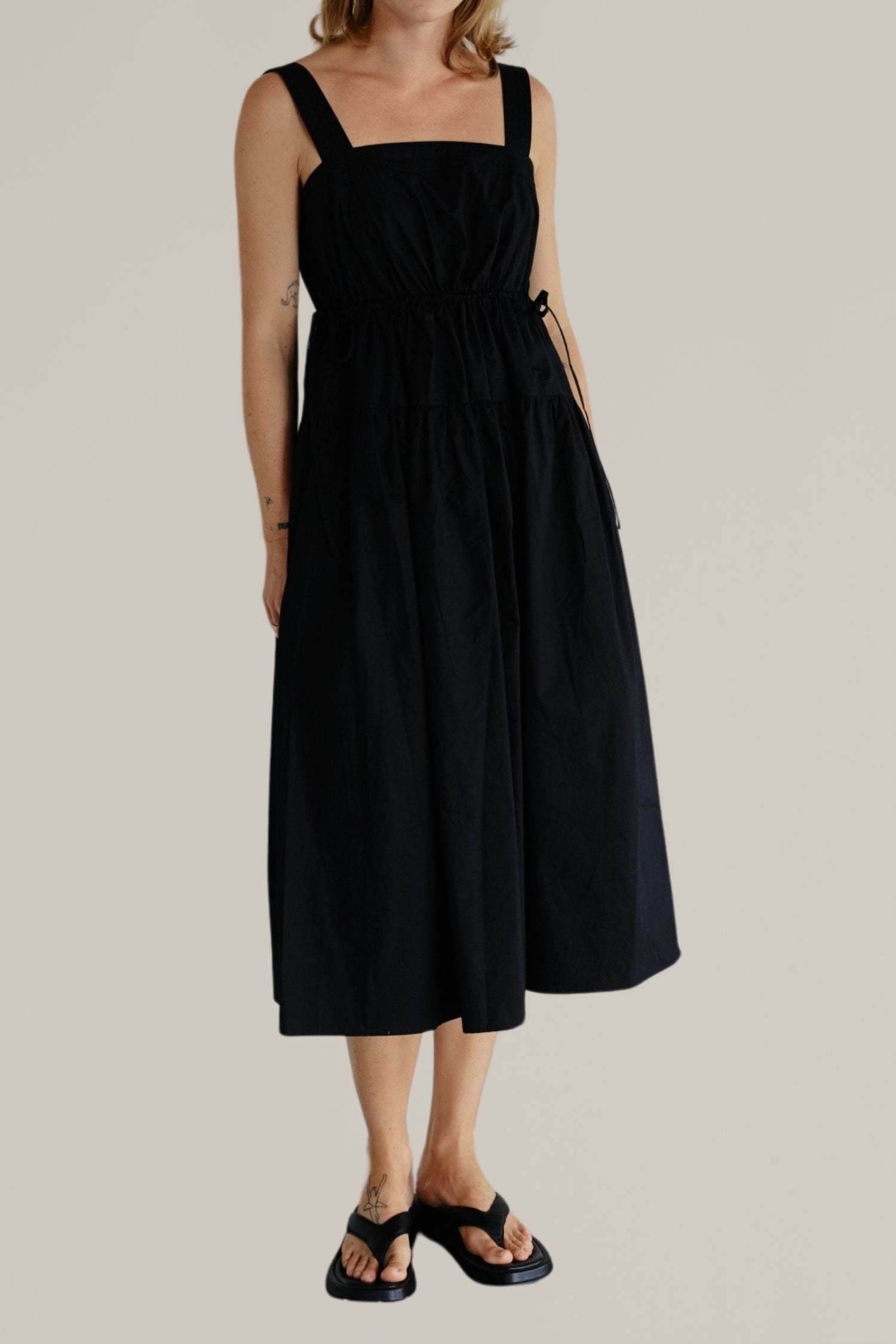 cinched tie waist midi dress