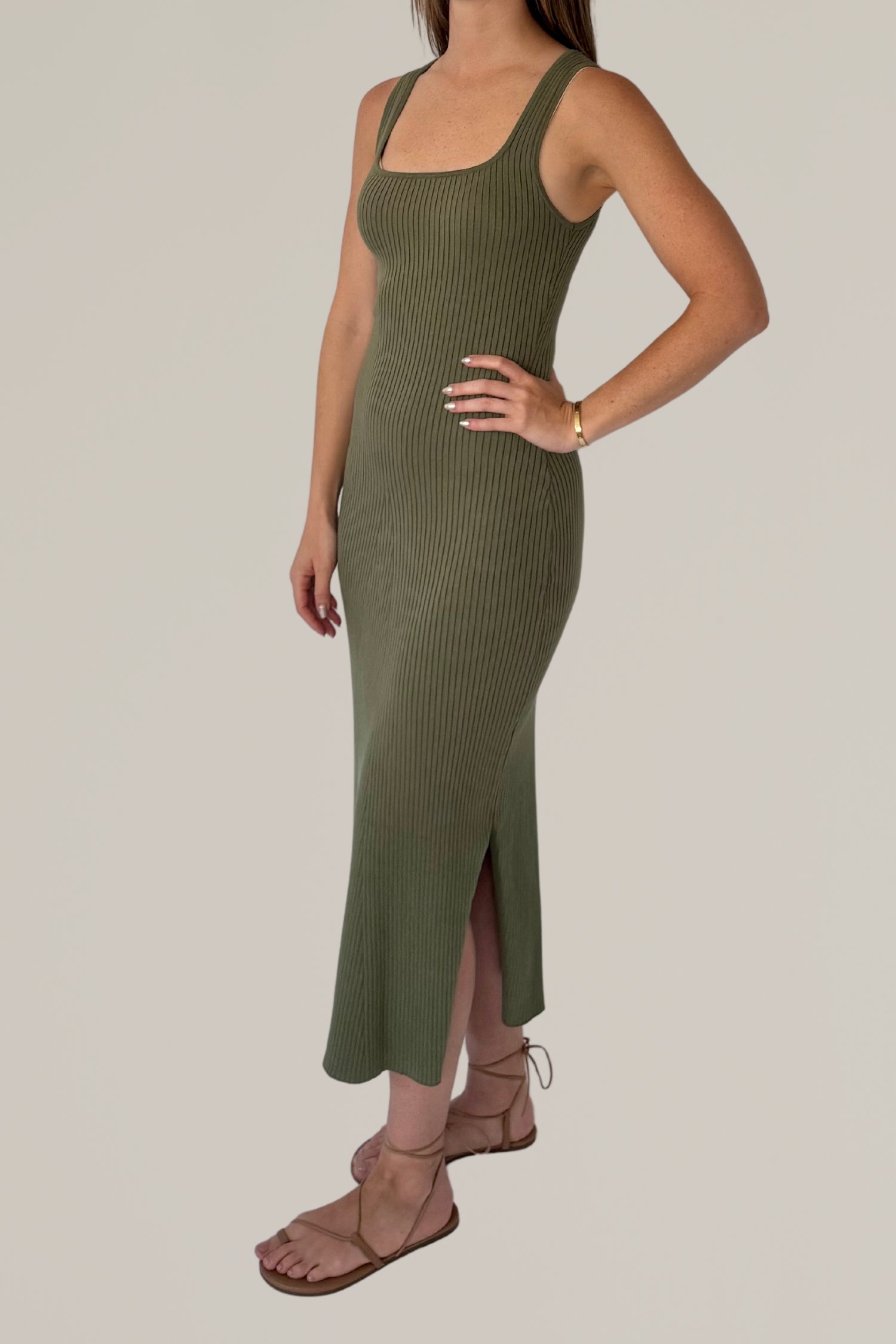 sleeveless knit dress